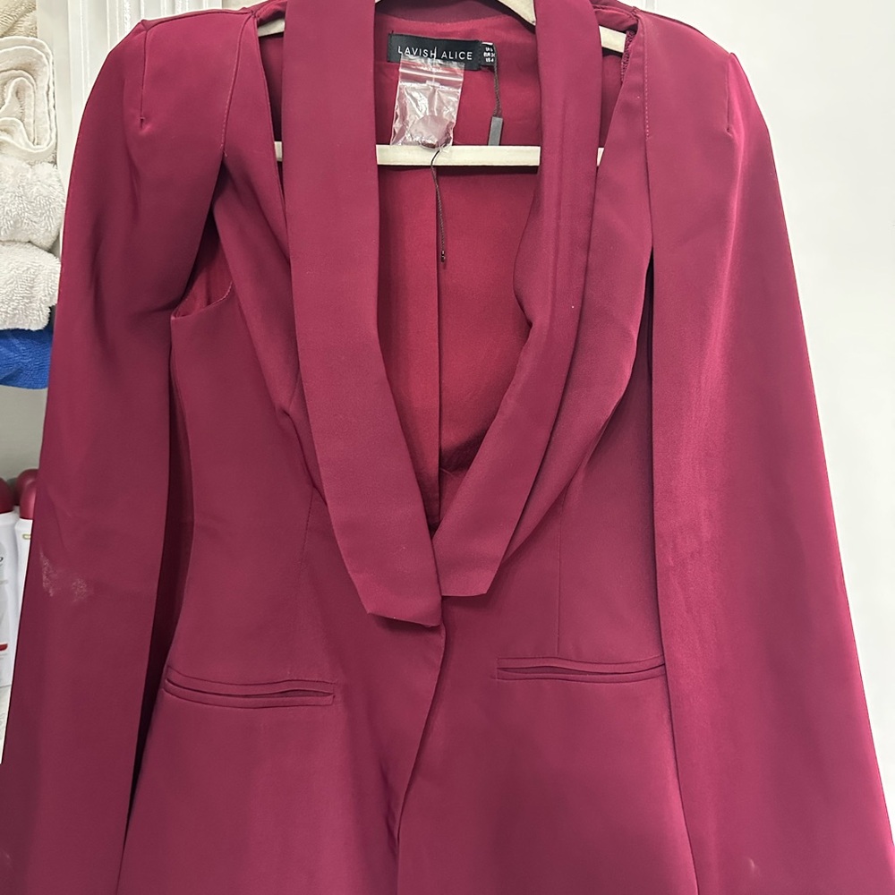 Lavish Alice Women's Burgundy Blazer Jacket